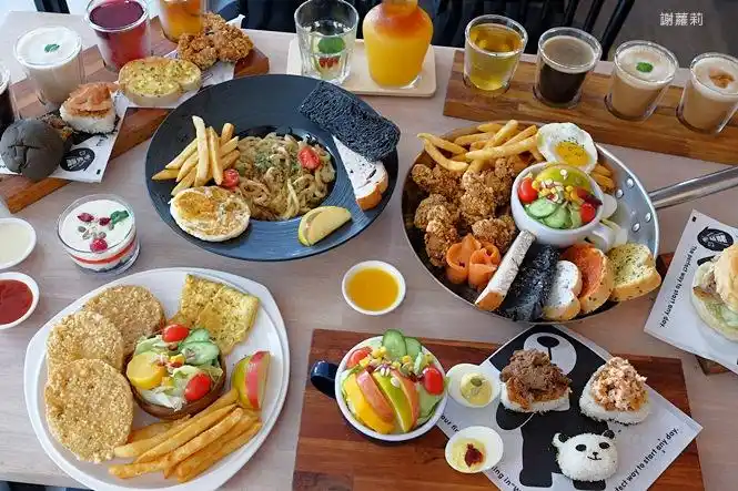 史上超狂臭豆腐,口味多达15种,百香果,巧克力,芒果,鲍鱼,麻油,竟然