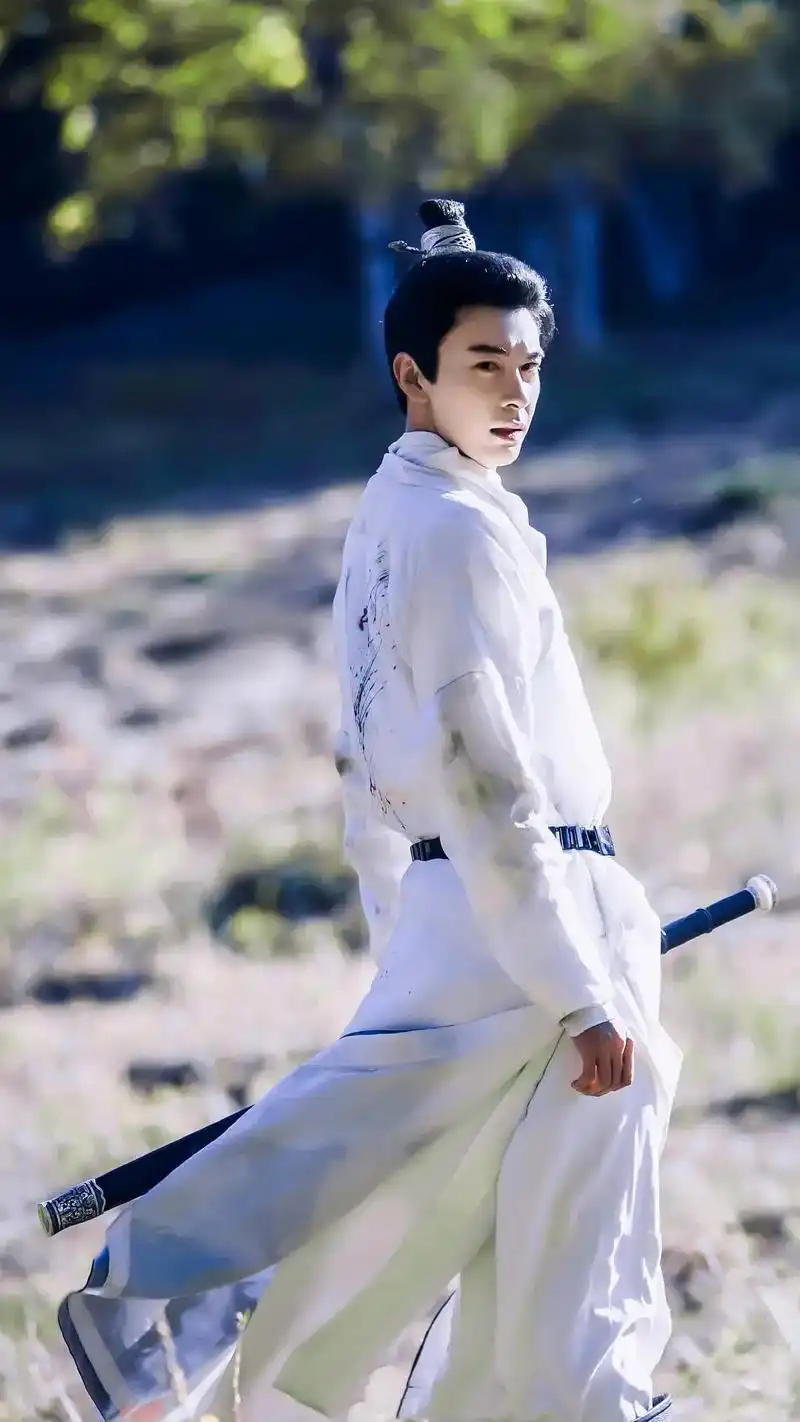 芝兰玉树少年郎.#陈星旭 #顾小五 #东宫 - 抖音