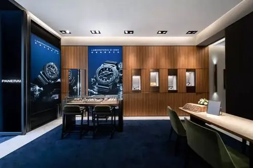 沛纳海携手品牌大使孙杨揭幕深圳万象城专卖店