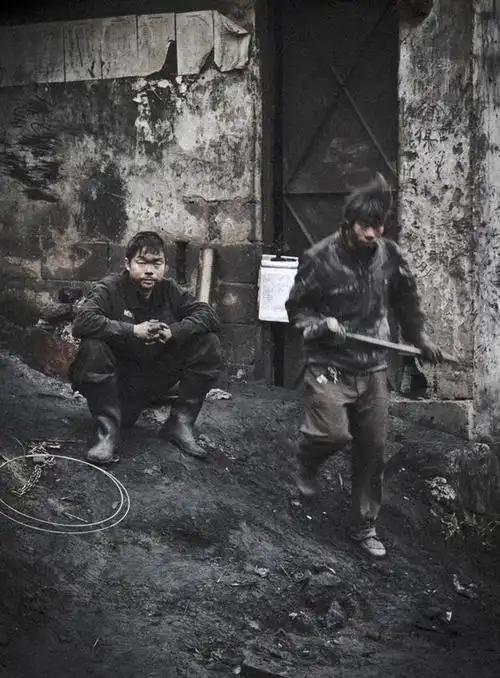 一组看了让人心酸的照片,每一份温暖背后的辛酸血泪