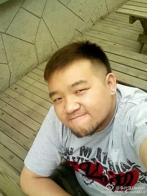 李代沫疯狂减肥六天瘦五公斤直接成了锥子脸