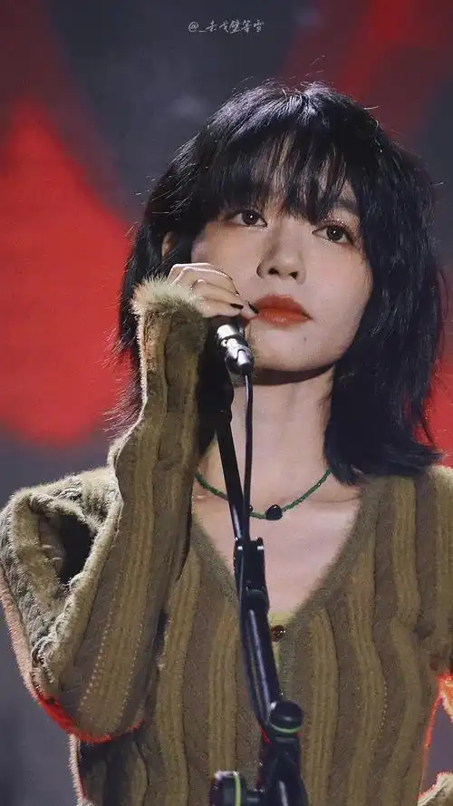 你们怎样评价房东的猫主唱王心怡的颜值呢