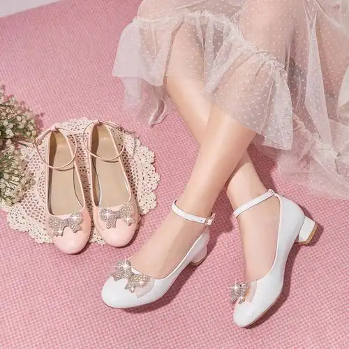 女童白色皮鞋水钻小女孩礼服鞋中大童单鞋儿童高跟鞋小学生演出鞋