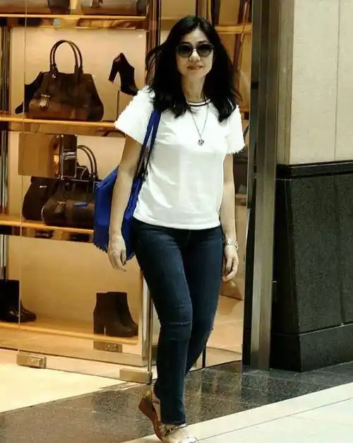 63岁钟楚红素颜近照曝光!