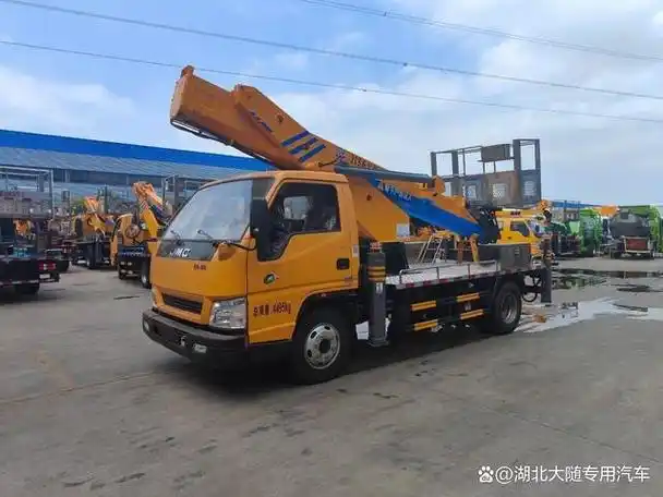 在进行高空作业时,直臂高空作业车是必不可少的重要工具.