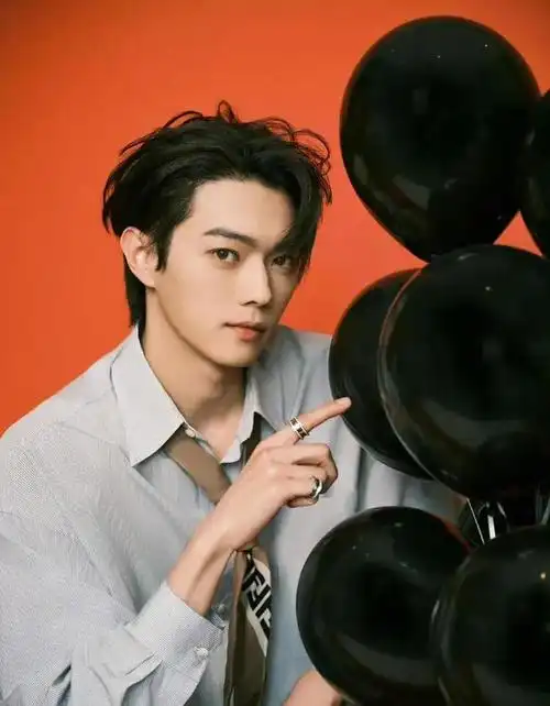 于正公司艺人排位男许凯女白鹿