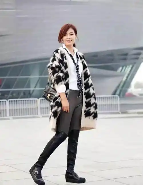 来点刘涛穿搭,时尚范儿飙升,这样的造型最吸睛!_元素_凹上_气息