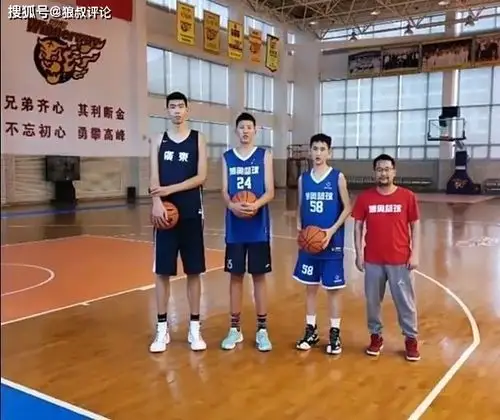 原创18岁身高2米24粤媒揭秘易建联接班人静态天赋爆表