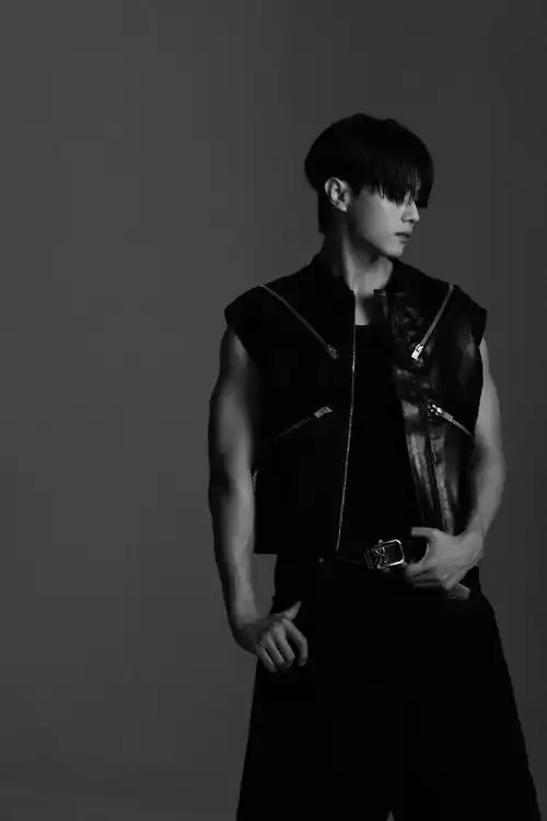 许凯胳膊肌肉线条##许凯身材反差感