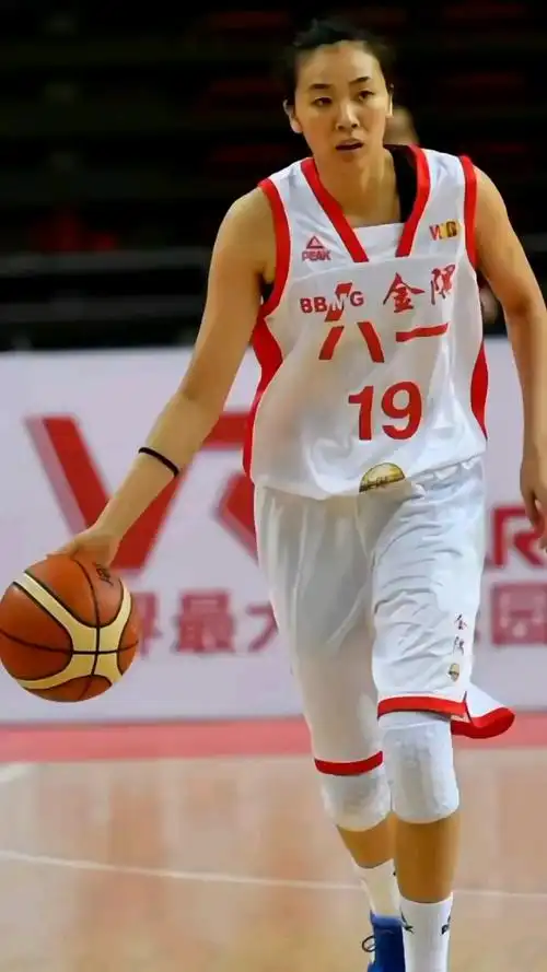美式精彩篮球#中国女篮的颜值担当赵爽,美貌与球技并存篮球女孩90