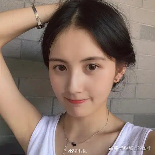 高中时素颜就好看的女生长大化妆后岂不是逆天吗? - 知乎