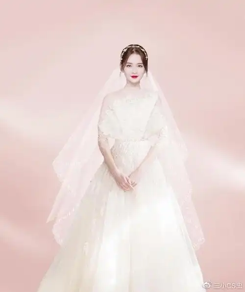 女明星穿婚纱赵丽颖戴墨镜迪丽热巴美艳杨紫这回穿对了