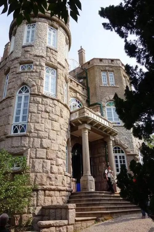 花石楼蒋中正行辕:戴笠,陈毅,董必武也曾在此住过.