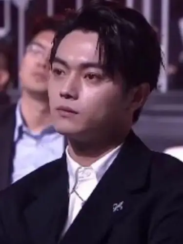 帅哥也不能胖啊许凯瘦身40斤终于帅回来了