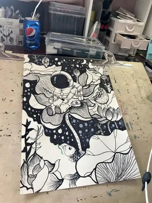 太空人荷花钓鱼主题黑白装饰画简单易学