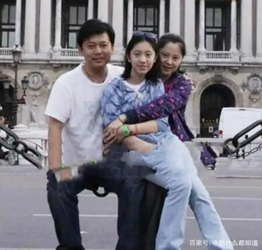 贤妻范雨:被何政军"隐藏"13年,夫妻恩爱,难怪29年无绯闻