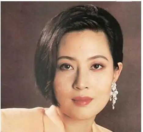 傅丽莉养了孙淳10年最终孙淳成影帝如今妻子患病不离不弃