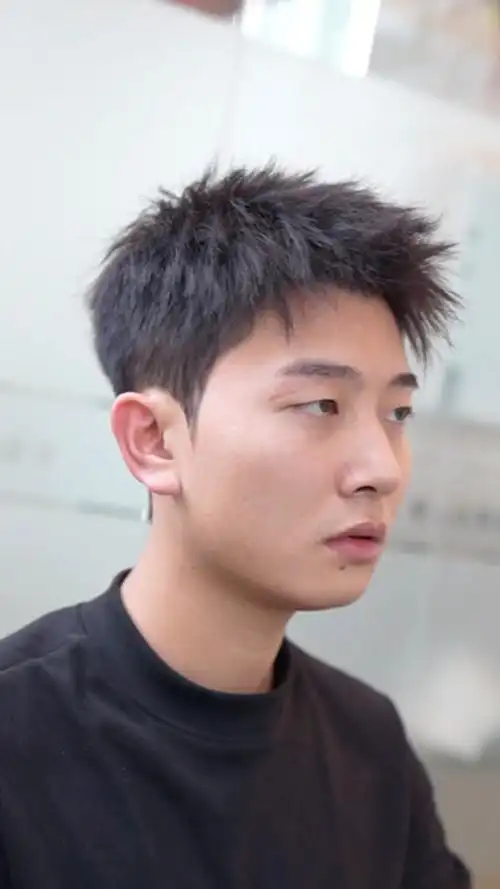 短发钢夹烫 服帖烫,组合起来不帅你找我#看点趣打卡计划#萌新up#男生