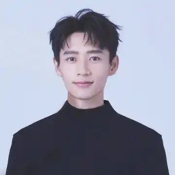 魏晨超话 我的男孩要一直一直幸福下去 修了一张头像 证件照 送你也送