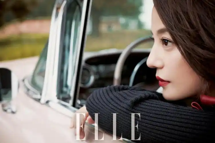 徐峥赵薇玩时尚囧潮 田园大片解读"情在囧途"