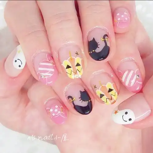 彩绘美甲猫咪美甲