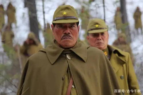 杨靖宇遇害后腹部被剖开,日本军官肃然起敬,留下遗言剖腹自尽