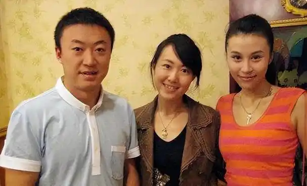 演员张宁益与奥运冠军马琳离婚后再嫁金融学霸如今过得怎样