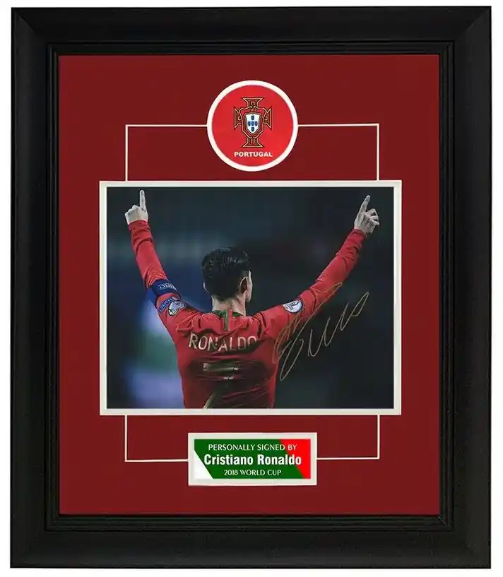 c罗 罗纳尔多 亲笔签名照片 #2018世界杯 葡萄牙队  - 抖音