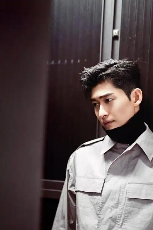 张翰采访曾说:你可以找一些咱们国家非常优秀的演员去尝试一下霸道