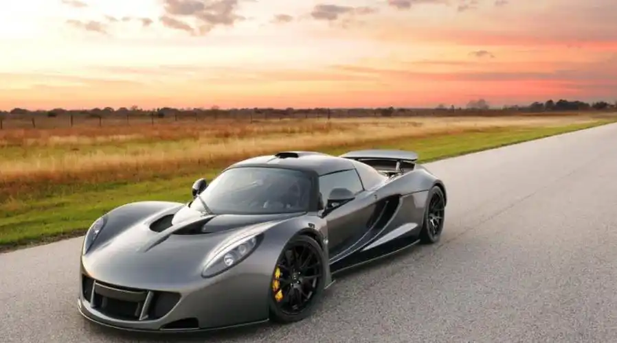 10000亿元的跑车(10000亿元的跑车图片未来)