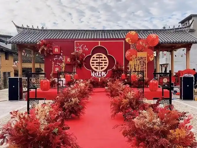 户外新中式婚礼也很美呀