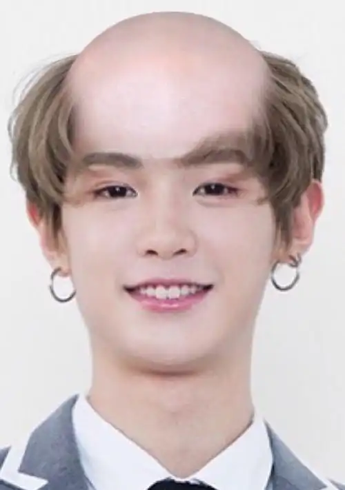 百分九集体变秃头:蔡徐坤帅气消失,陈立农垮掉,只有他颜值依旧|蔡徐坤