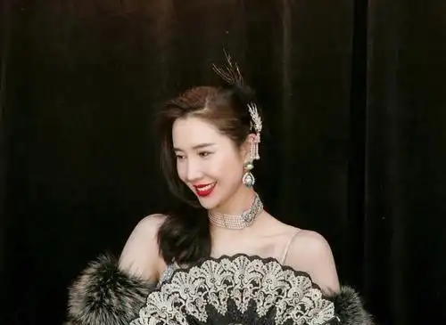 董花花:被劝不和打上门的那位比做网红,要做不让蒋凡小看的事业