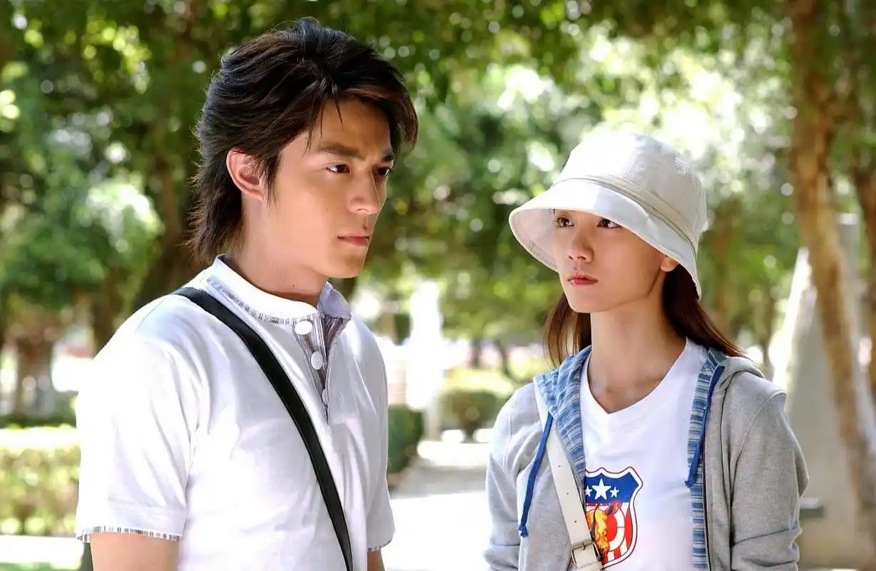 海豚湾恋人童星畏罪潜逃被通缉,台湾松散的保释制度引不满 近日,一则