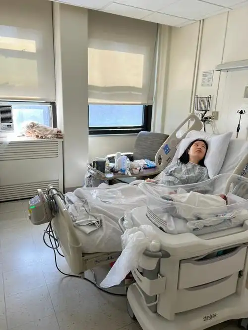 纽约西奈山医院生孩子住院记录