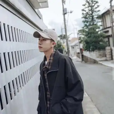 男生真实生活照一人多张 帅气男神十连拍