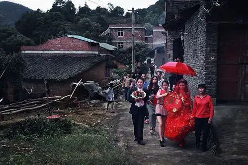 山村婚礼(组照一)