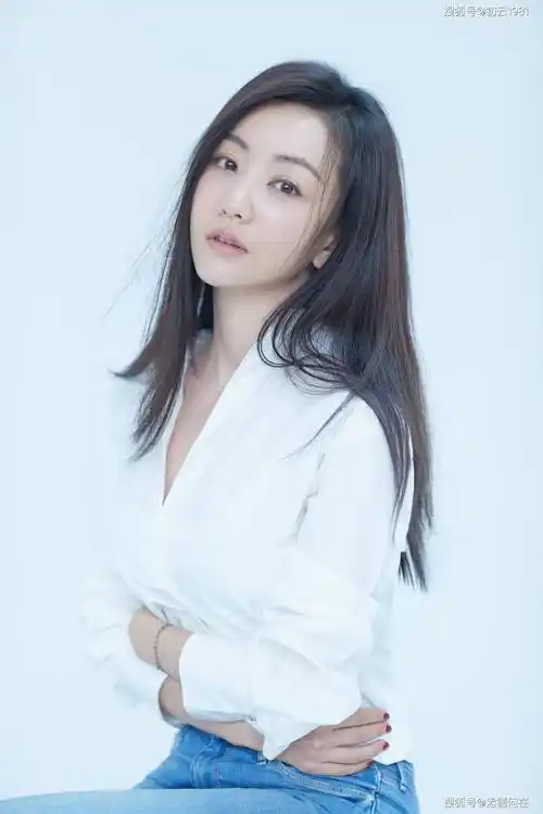 永葆青春42岁杨蓉如人间大蜜桃性感有料惊艳全场