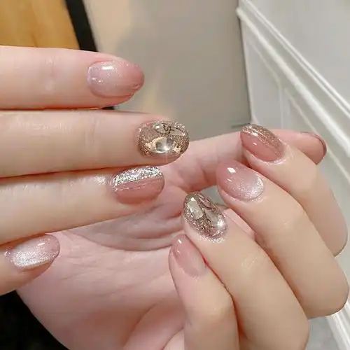 美甲帮 - 美甲图片2022新款式,简单美甲图片大全,美甲款式美甲教程