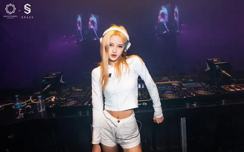 李莎丽 djsally dj头像 美女dj