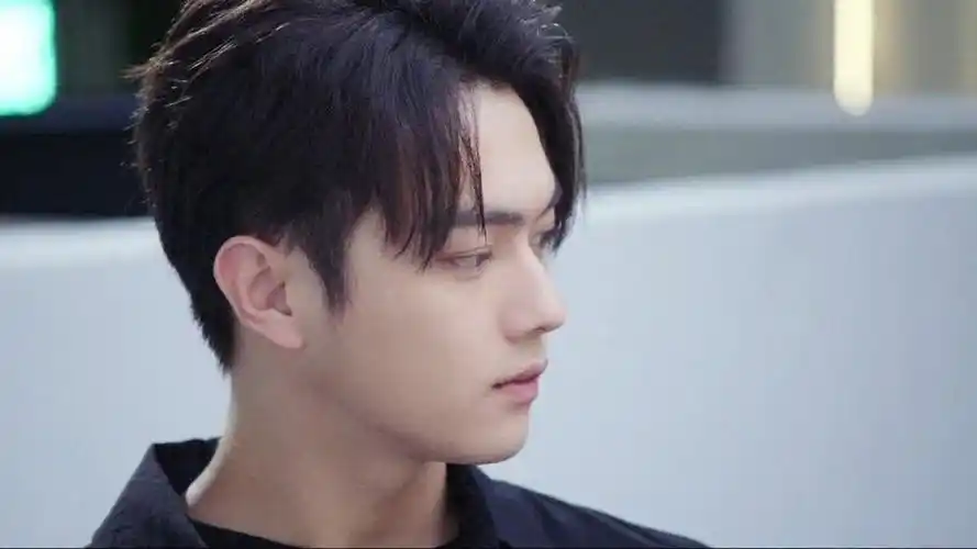 少女日记yyds童谣小姐姐冲啊你微笑时很美程潇许凯