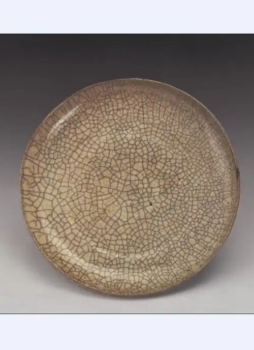 p>宋哥窑盘是典藏于天津博物馆的一件宋代瓷器. /p>