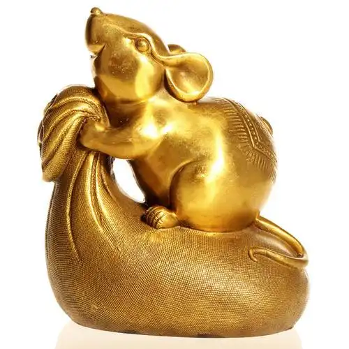 可佩戴金戒指来招财,因为从五行属相上说,土生金,所以在佩戴首饰时