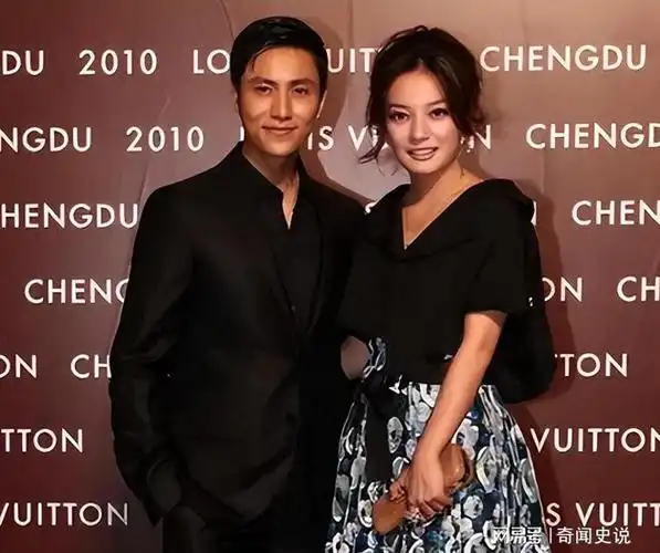 长相逐渐浮现生母基因,陈坤终于回应了|周迅|何琳|功夫巨星老婆|像雾