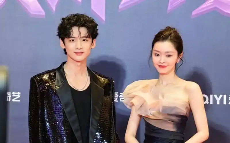 皮肤白皙身材玲珑有致演技也在线口碑好的宋轶真是一股清流