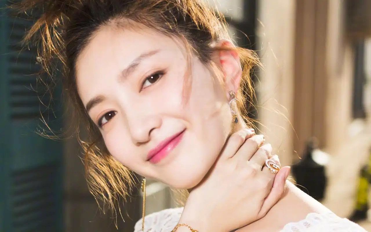 江疏影清新迷人图片桌面壁纸高清大图预览1920x1200_大陆明星下载_美