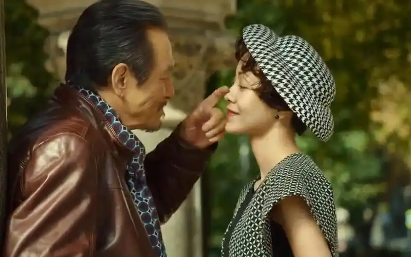 喜宝不要小看任何一个好看的年轻女孩因为你永远不知道她明天会找到一