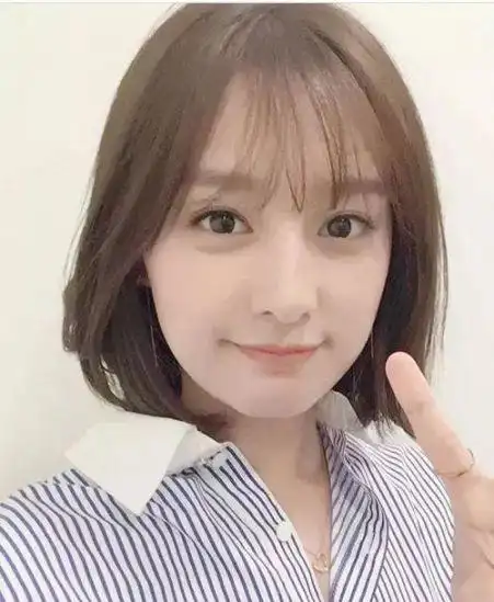 圆脸女学生剪什么发型好 还是清纯校园风短头发设计最佳(2) - 发型