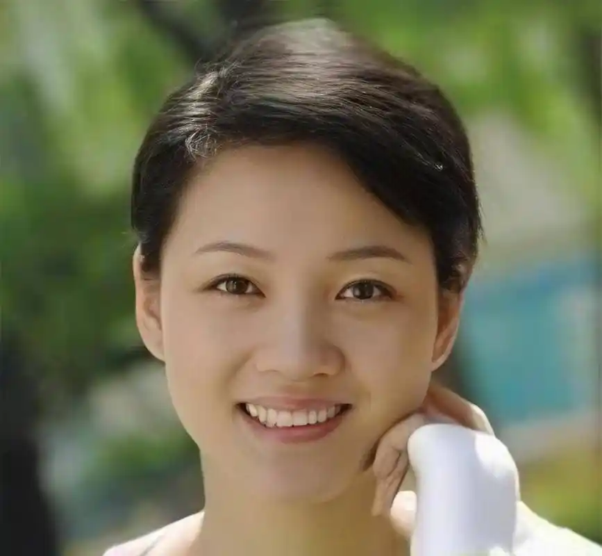 这些人都将周群当做生活中的知心朋友,有的和她分享喜悦,也有的和她