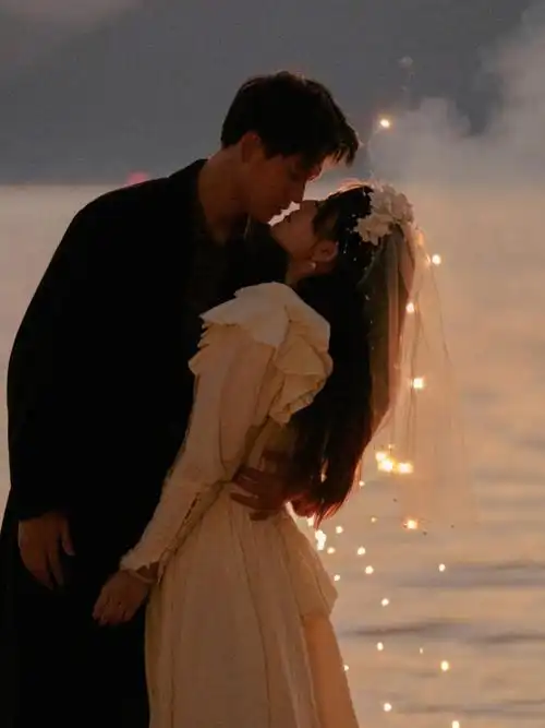 我们会深情拥抱我们会一直到老